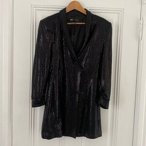 Zara Blazer Dress
Armpit 20”
Length 32.5”
